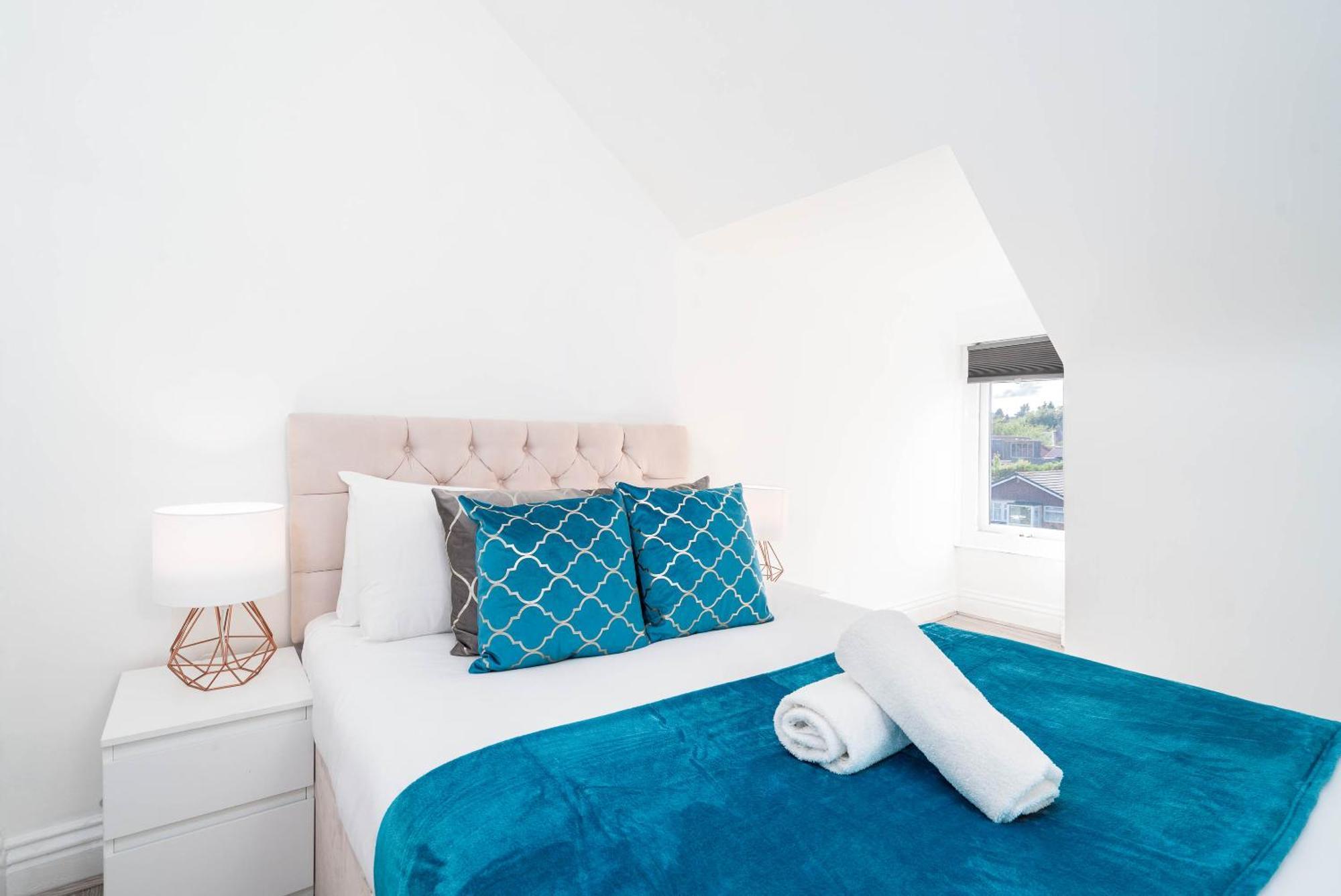 Five Bedroom Townhouse - Near City Centre - Edgbaston - On Street Parking - Wifi - Netflix - 974P Birmingham Eksteriør billede