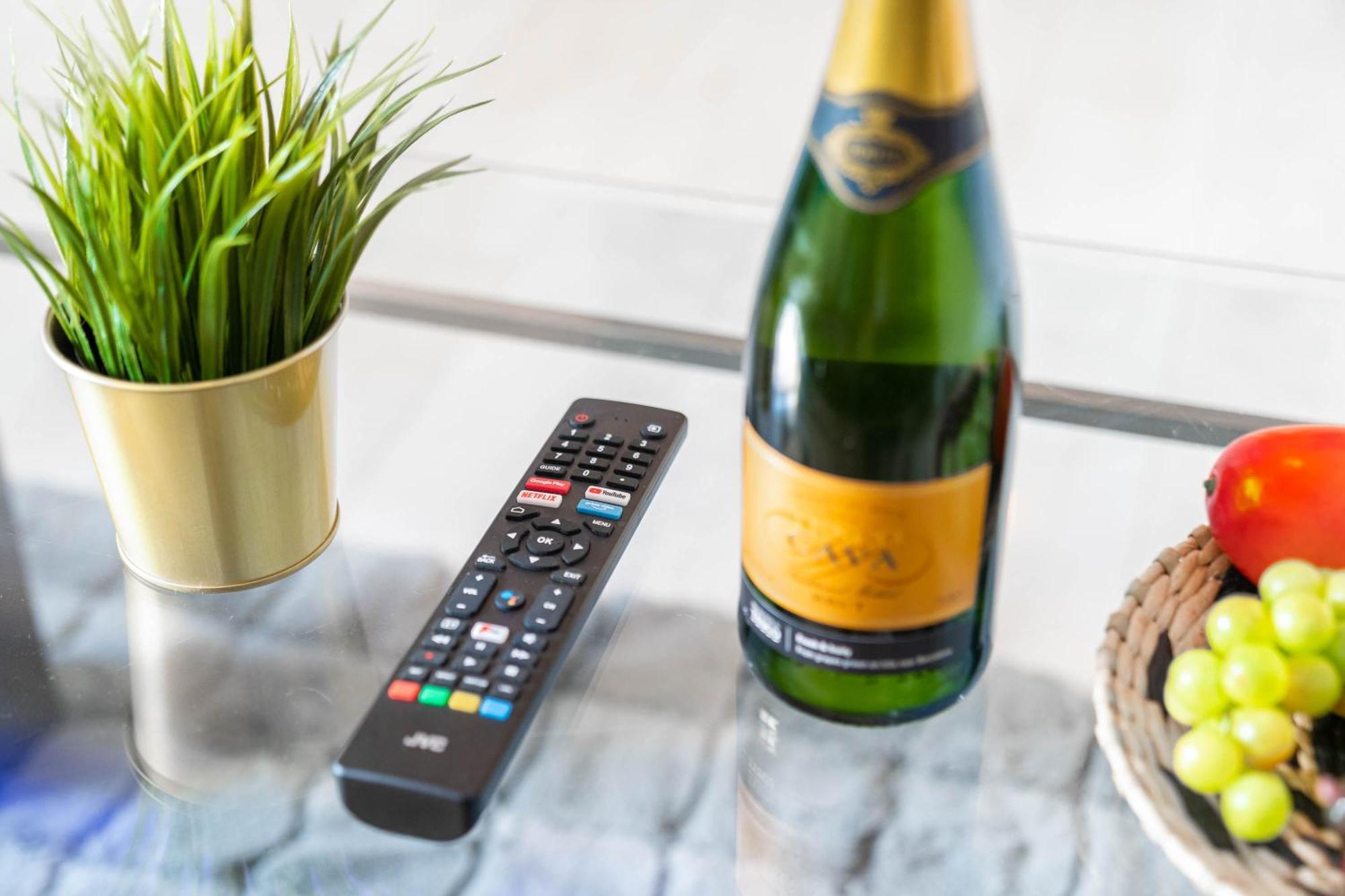 Five Bedroom Townhouse - Near City Centre - Edgbaston - On Street Parking - Wifi - Netflix - 974P Birmingham Eksteriør billede
