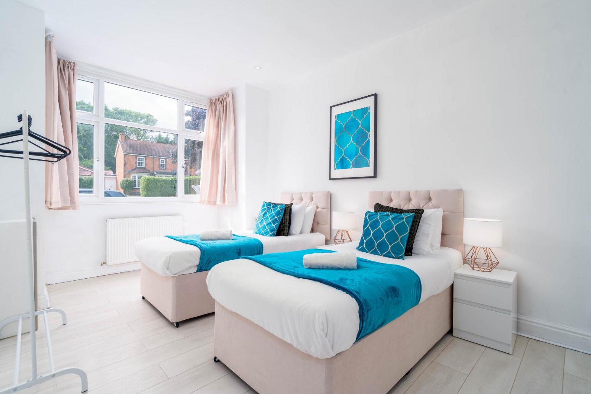Five Bedroom Townhouse - Near City Centre - Edgbaston - On Street Parking - Wifi - Netflix - 974P Birmingham Eksteriør billede