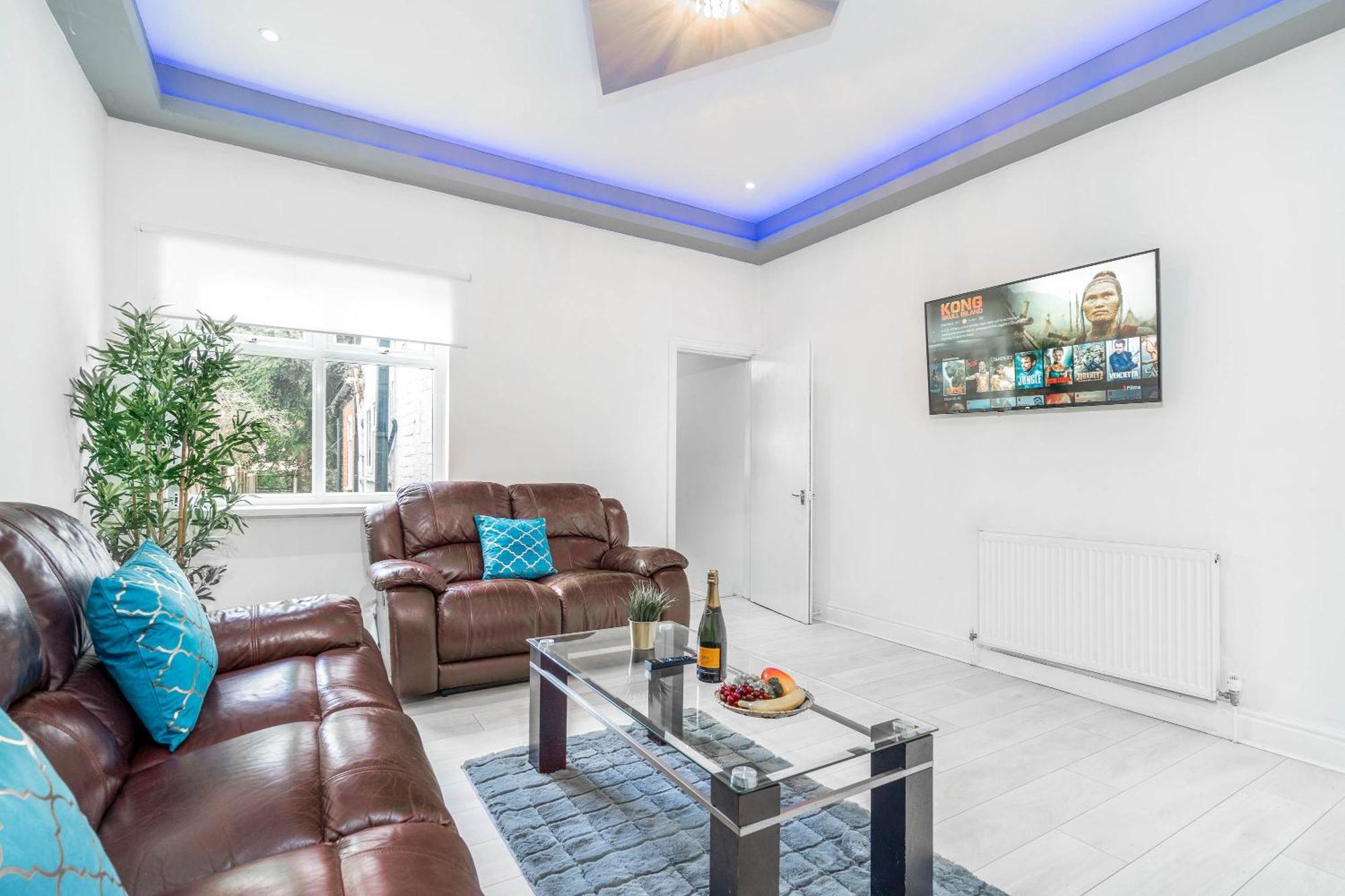 Five Bedroom Townhouse - Near City Centre - Edgbaston - On Street Parking - Wifi - Netflix - 974P Birmingham Eksteriør billede